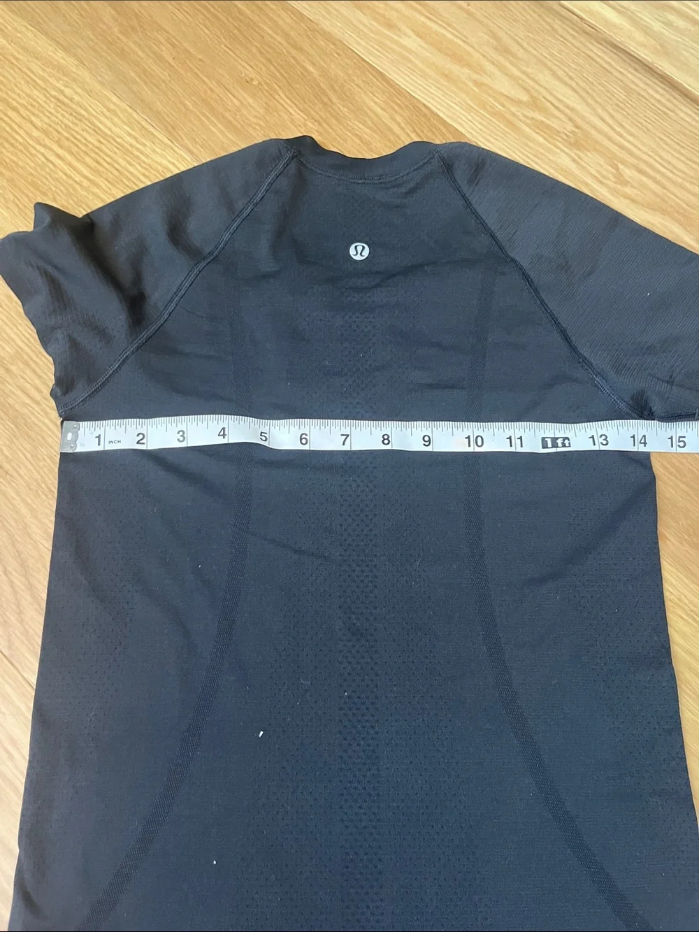 Lululemon Women’s SwiftlyTech Short Sleeve Shirt-black size 4